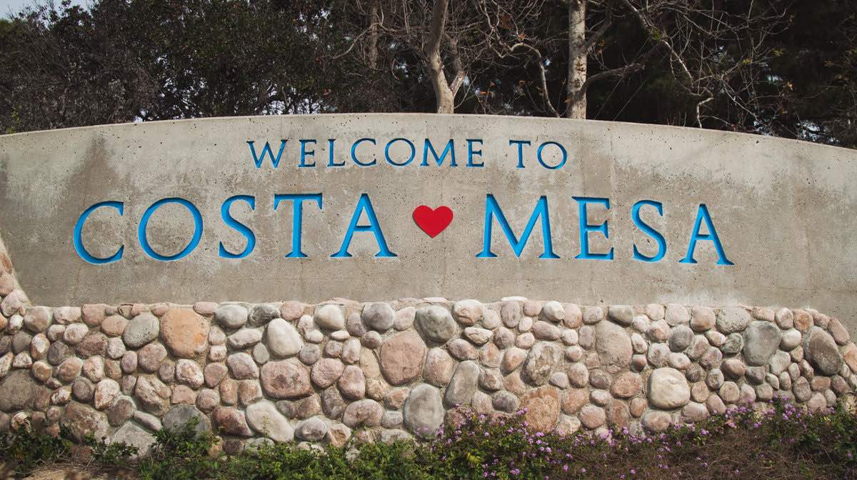 Welcome To Beautiful Costa Mesa!