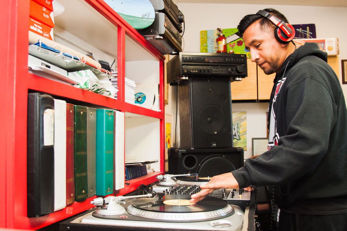 Eddie Iniestra (aka DJ Kaboom) brought one of his old turntables to SOY so the kids could mess with it.