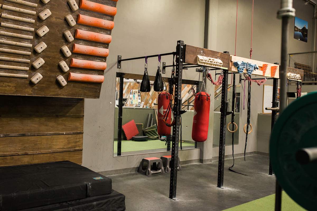 I Heart Costa Mesa: Gym Amenities at Rockreation Costa Mesa, Orange County, California. (photo: Brandy Young)